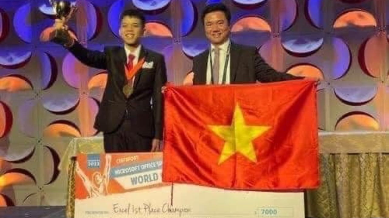 Việt Nam giành 2 huy chương vàng tin học văn phòng thế giới
