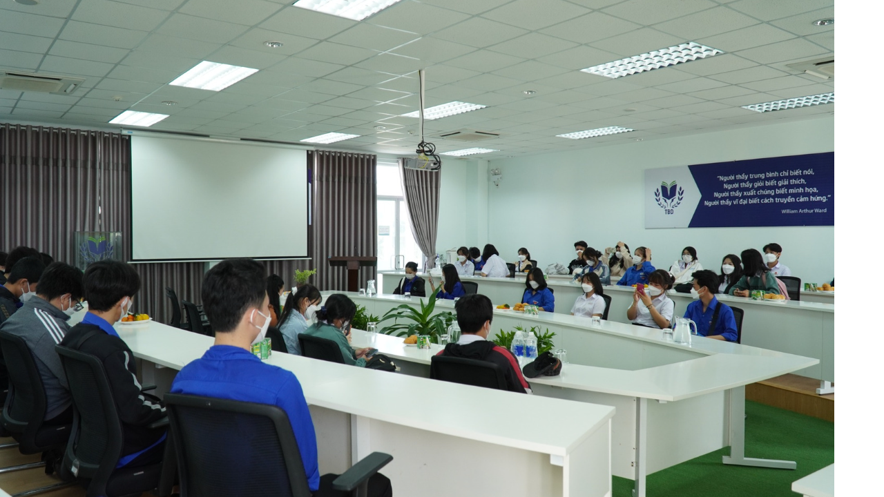 Chuyên đề “Xây dựng tư tưởng chính trị, đạo đức, phong cách Hồ Chí Minh trong cán bộ Đoàn và Đoàn viên thanh niên” của Trường Đại học Thái Bình Dương.