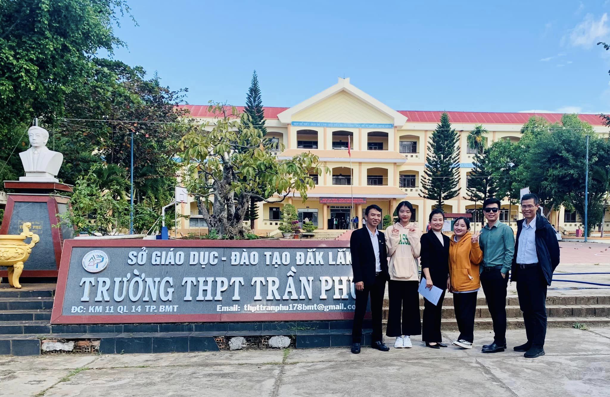 Mang lớp kỹ năng đến hơn 700 học sinh THPT Trần Phú, Đăk Lăk